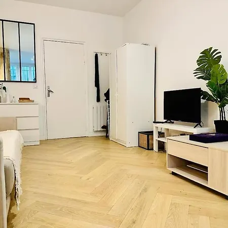 Apartment Le Bijou De Montmartre - Au Centre De *